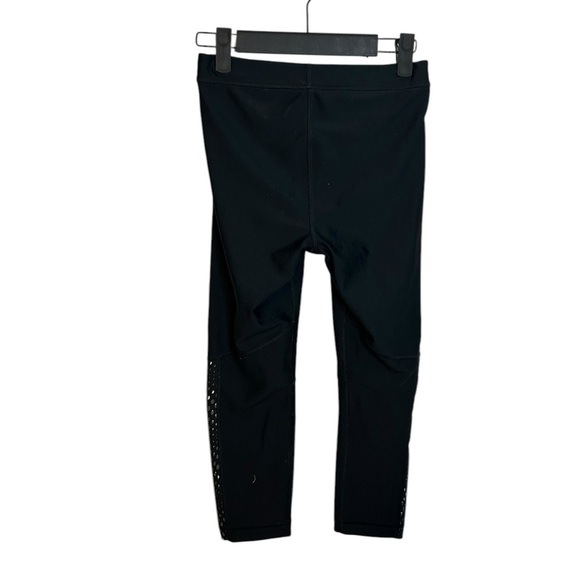 Under Armour Compression Capri Leggings - Picture 2 of 4